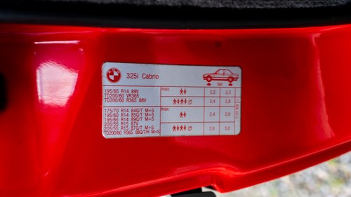 1990 BMW 325i Cabriolet (E30) à vendre (picture 71 of 149)