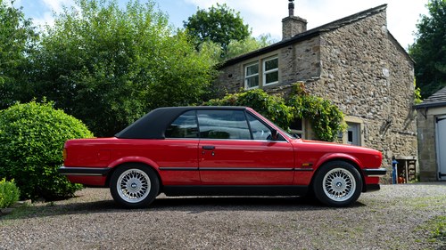 1990 BMW 325i Cabriolet (E30) à vendre (picture 34 of 149)