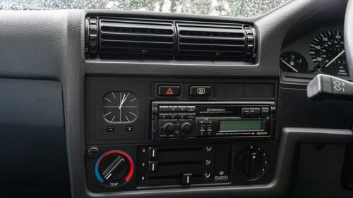 1990 BMW 325i Cabriolet (E30) à vendre (picture 50 of 149)