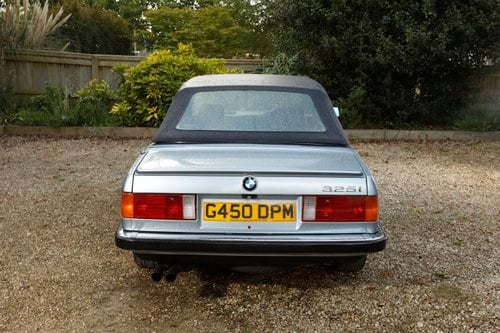 1990 BMW 325i (E30) Convertible In vendita (immagine 26 di 170)