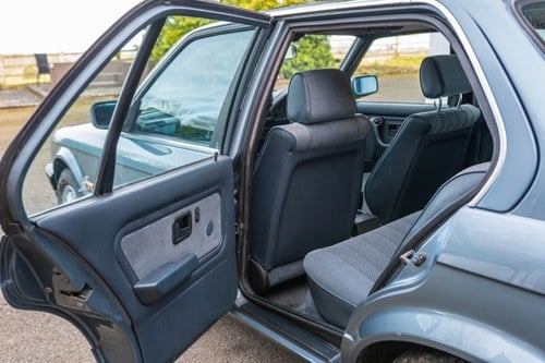 1987 BMW 325i (E30) Te koop (foto 36 van 108)