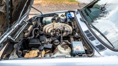 1991 BMW 325i CABRIOLET AUTOMATIC (E30) For Sale (picture 202 of 243)