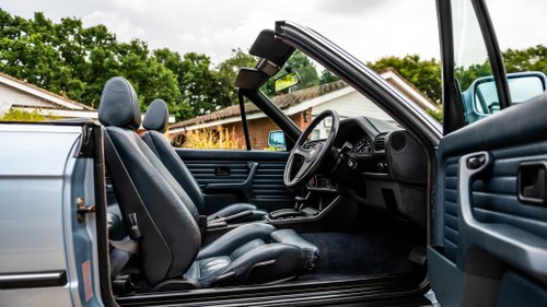 1991 BMW 325i CABRIOLET AUTOMATIC (E30) For Sale (picture 91 of 243)