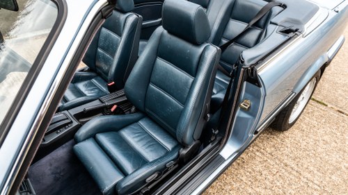 1991 BMW 325i CABRIOLET AUTOMATIC (E30) For Sale (picture 43 of 243)