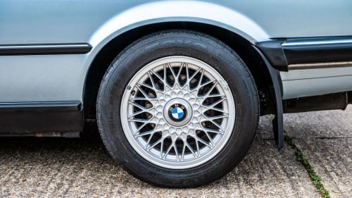 1991 BMW 325i CABRIOLET AUTOMATIC (E30) For Sale (picture 13 of 243)