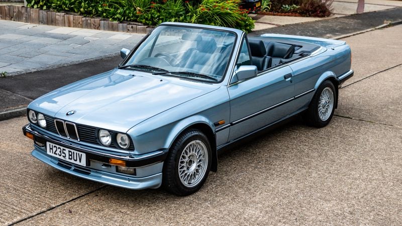1991 BMW 325i CABRIOLET AUTOMATIC (E30) For Sale (picture 1 of 244)