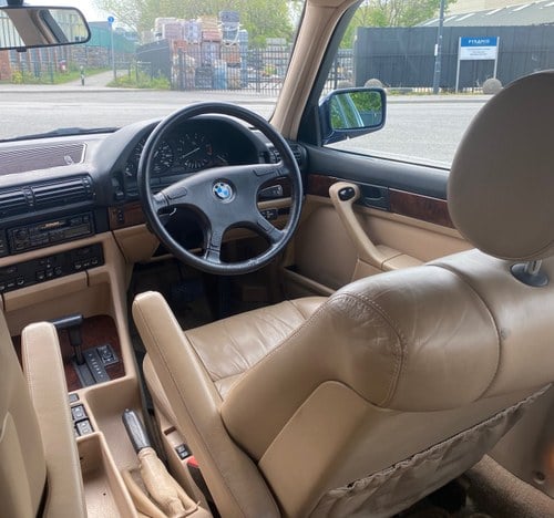 1990 BMW E32 730i SE For Sale (picture 25 of 92)