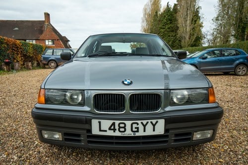 1994 BMW 318i SE (E36) Te koop (foto 14 van 121)