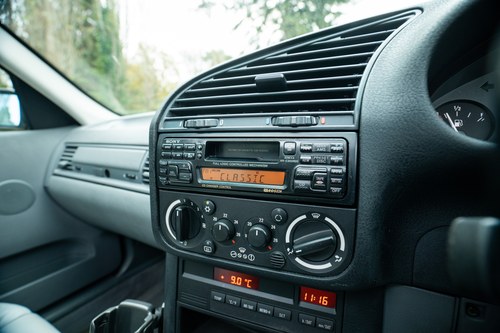 1994 BMW 318i SE (E36) Te koop (foto 59 van 121)