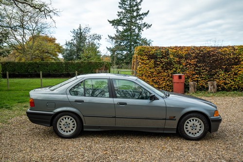 1994 BMW 318i SE (E36) Te koop (foto 19 van 121)