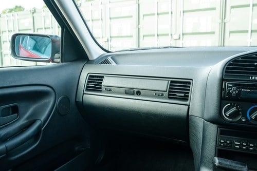 1995 BMW E36 325 TDS SE En venta (imagen 33 de 114)