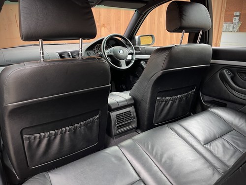 2002 BMW 540i Sport (E39 Series) For Sale (picture 78 of 156)