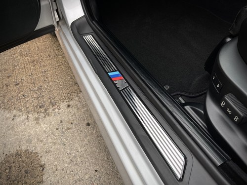 2002 BMW 540i Sport (E39 Series) For Sale (picture 35 of 156)