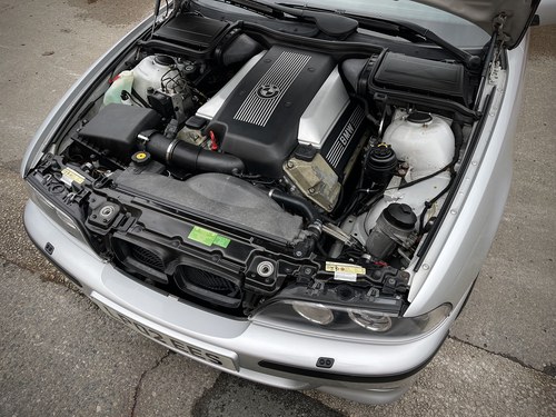 2002 BMW 540i Sport (E39 Series) For Sale (picture 120 of 156)