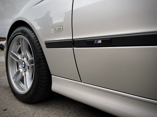 2002 BMW 540i Sport (E39 Series) For Sale (picture 99 of 156)