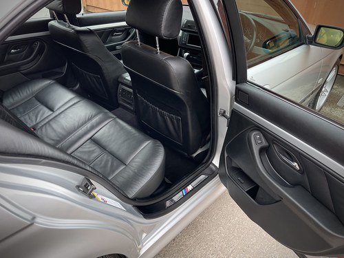 2002 BMW 540i Sport (E39 Series) For Sale (picture 80 of 156)