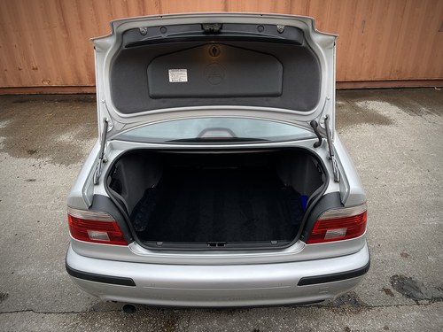 2002 BMW 540i Sport (E39 Series) For Sale (picture 90 of 156)