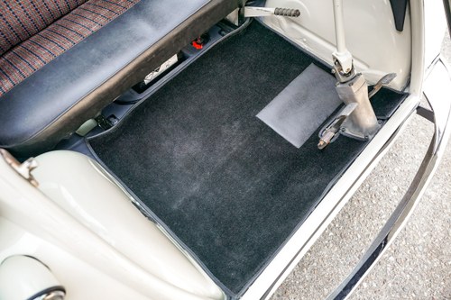 1960 BMW Isetta 300 In vendita (immagine 102 di 218)