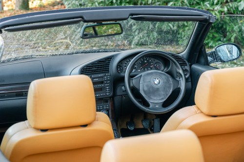 1999 BMW M3 Evolution E36 Convertible Carbon Black Te koop (foto 33 van 188)
