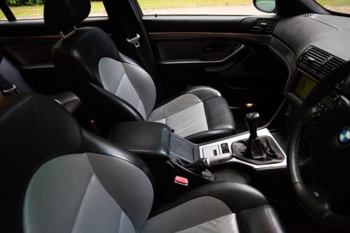 2000 BMW M5 Te koop (foto 92 van 210)