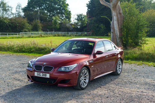 2005 BMW E60 M5 à vendre (picture 1 of 101)