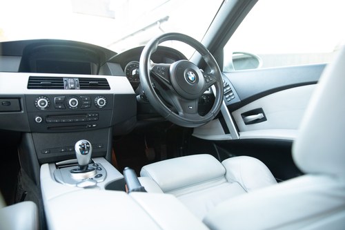 2007 BMW M5 Saloon Te koop (foto 29 van 144)