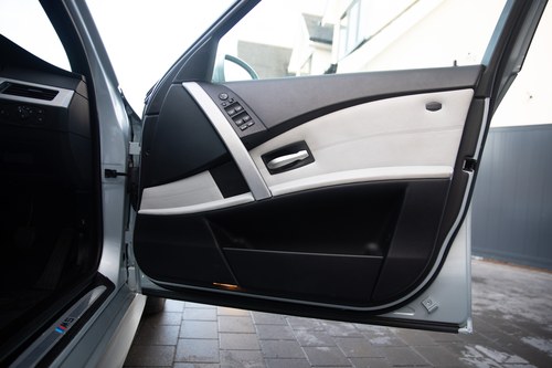 2007 BMW M5 Saloon Te koop (foto 54 van 144)