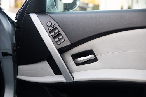 2007 BMW M5 Saloon Te koop (foto 59 van 144)