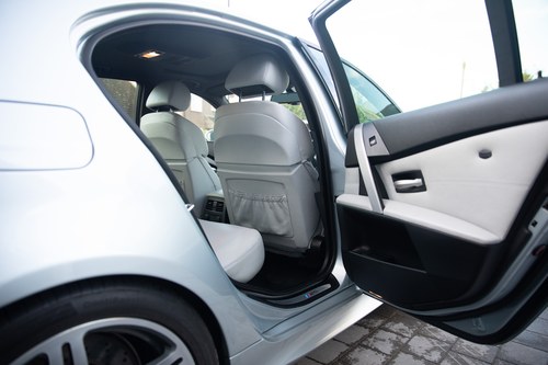 2007 BMW M5 Saloon Te koop (foto 64 van 144)