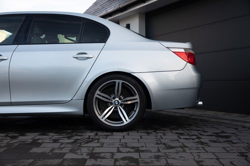 2007 BMW M5 Saloon Te koop (foto 117 van 144)