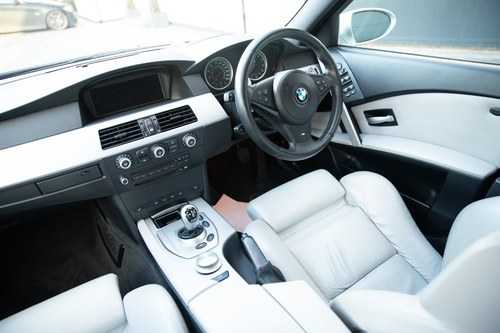 2007 BMW M5 Saloon Te koop (foto 65 van 144)