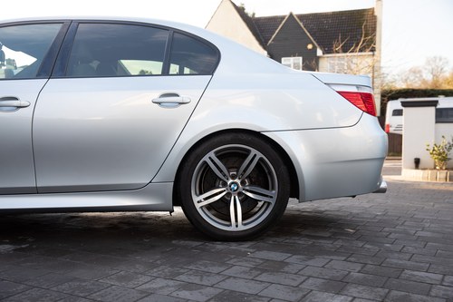 2007 BMW M5 Saloon Te koop (foto 85 van 144)
