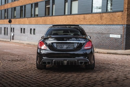 2015 Brabus 650 B40S Saloon (W205 C63S) In vendita (immagine 6 di 121)