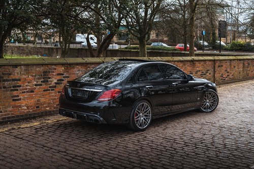 2015 Brabus 650 B40S Saloon (W205 C63S) In vendita (immagine 5 di 121)