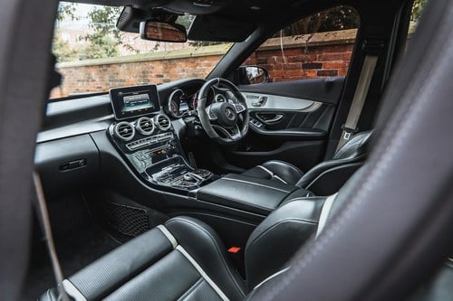 2015 Brabus 650 B40S Saloon (W205 C63S) In vendita (immagine 13 di 121)