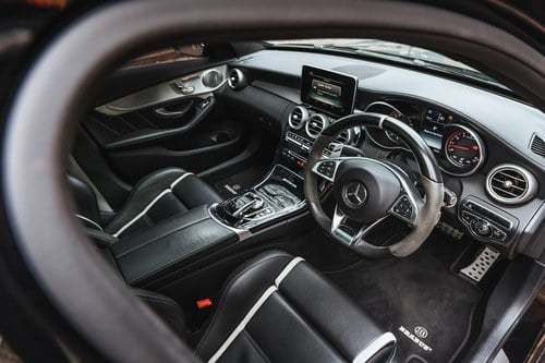 2015 Brabus 650 B40S Saloon (W205 C63S) In vendita (immagine 18 di 121)