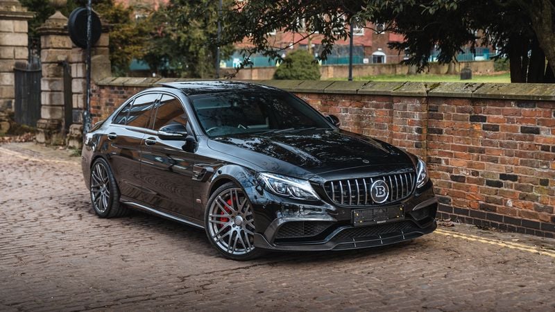 2015 Brabus 650 B40S Saloon (W205 C63S) For Sale (picture 1 of 122)