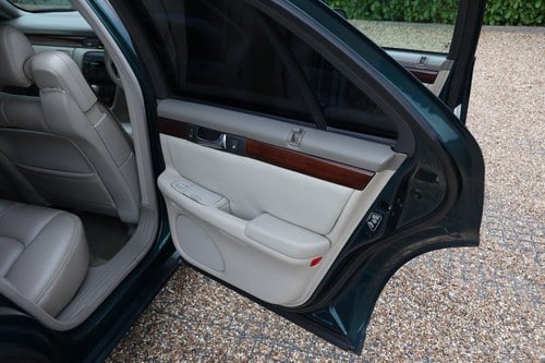 2001 Cadillac Seville STS V8 For Sale (picture 27 of 93)