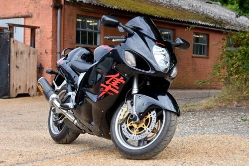 2002 Suzuki GSX1300R Hayabusa à vendre (picture 2 of 101)