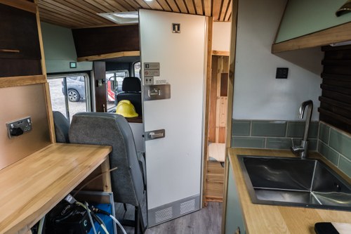 1975 Mercedes-Benz LPK608 Fire Engine Bar & Camper Conversion In vendita (immagine 64 di 147)