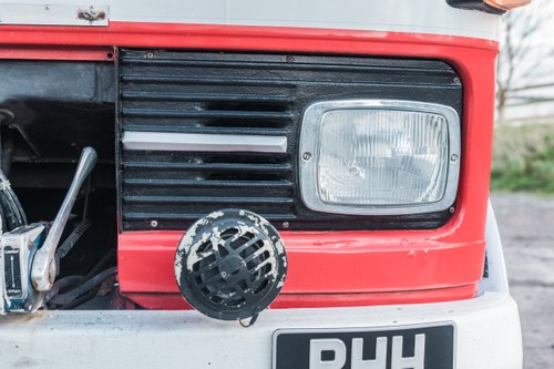 1975 Mercedes-Benz LPK608 Fire Engine Bar & Camper Conversion In vendita (immagine 107 di 147)