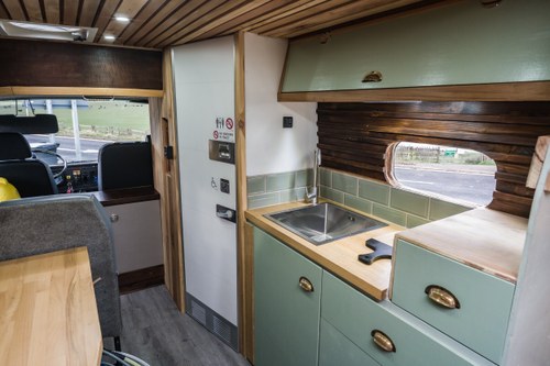 1975 Mercedes-Benz LPK608 Fire Engine Bar & Camper Conversion In vendita (immagine 65 di 147)