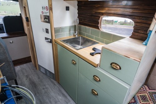 1975 Mercedes-Benz LPK608 Fire Engine Bar & Camper Conversion In vendita (immagine 66 di 147)