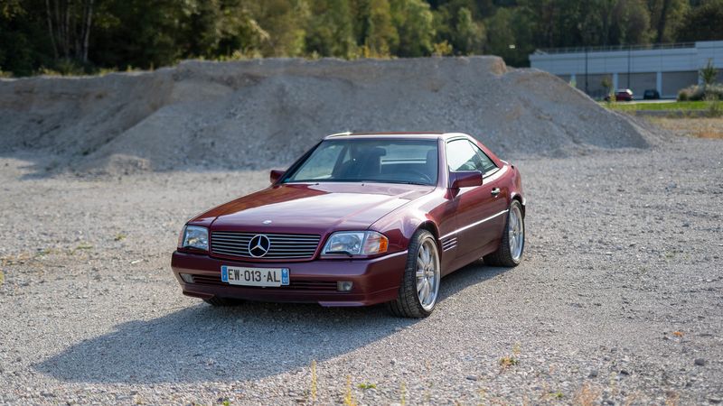 1993 Mercedes-Benz SL320 R129 For Sale (picture 1 of 160)