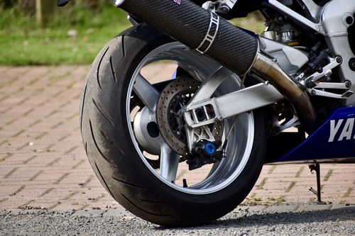 1999 Yamaha YZF-R1 In vendita (immagine 110 di 134)