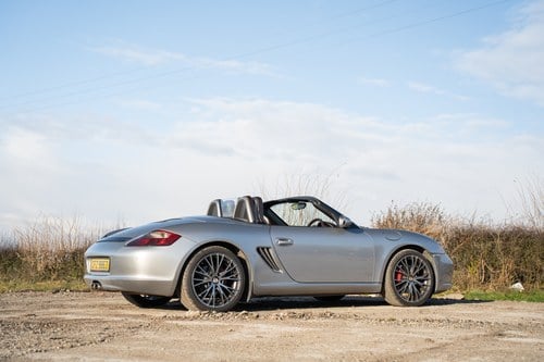 2005 Porsche Boxster S Tiptronic (987.1) Te koop (foto 32 van 125)