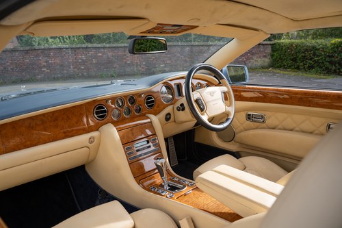 2011 Bentley Azure T à vendre (picture 34 of 198)