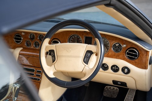 2011 Bentley Azure T à vendre (picture 36 of 198)