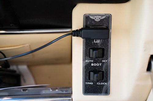 2011 Bentley Azure T à vendre (picture 86 of 198)