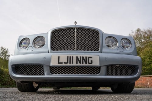 2011 Bentley Azure T à vendre (picture 18 of 198)